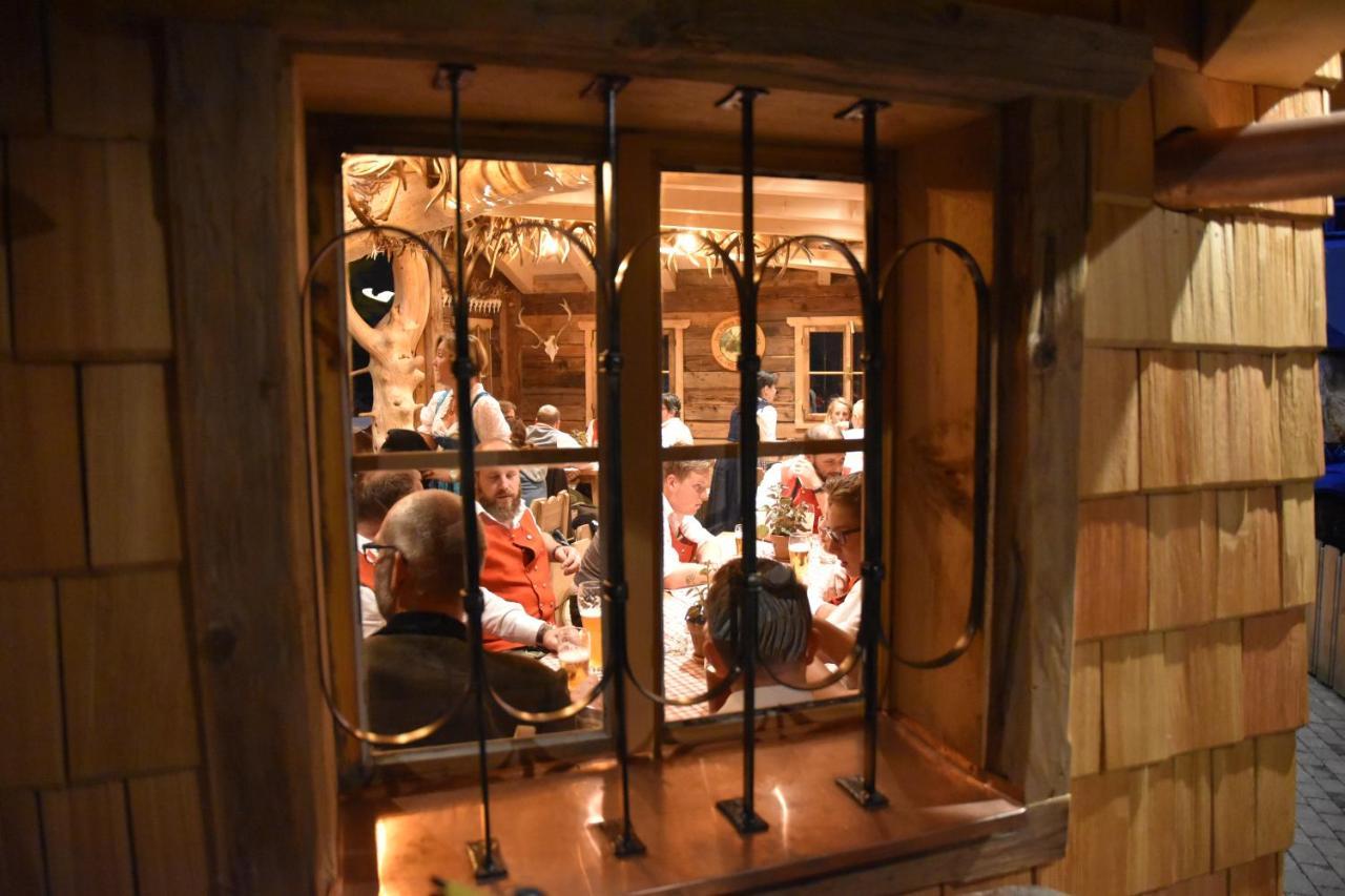 Gasthof Zacherlbraeu Fusch an der Glocknerstraße Zewnętrze zdjęcie