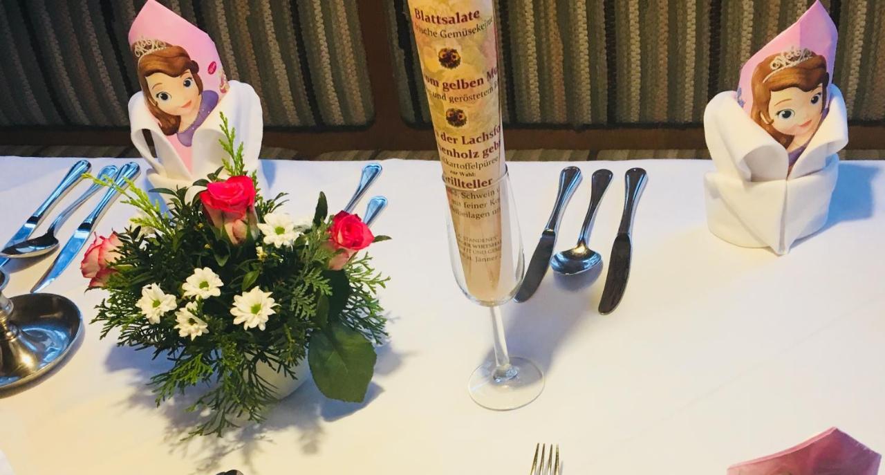 Gasthof Zacherlbraeu Fusch an der Glocknerstraße Zewnętrze zdjęcie
